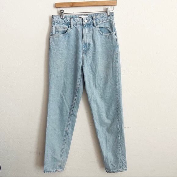 Zara Light Wash High Rise Jean - Picture 1 of 5